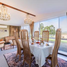 Dei Gratia High Tea House, 11A Loch Goyle Dr, Woodville - a quirky retreat with linen, aircon and Wi-Fi