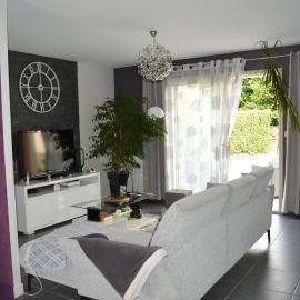 L' Escale Contemporaine-Happy House conciergerie, hotel sa Sainte-Feyre