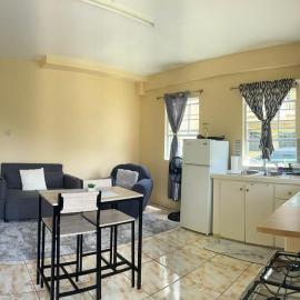 Hibiscus Apt 1, hotel em Corinthe