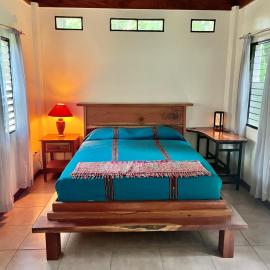 Kliffstone Jungle House, hotel a Sayab Camp