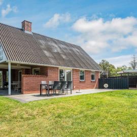 6 person holiday home in Glesborg
