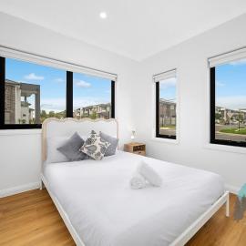 New 5BR House Comfortable Stay in Melonba, hotel di Marsden Park