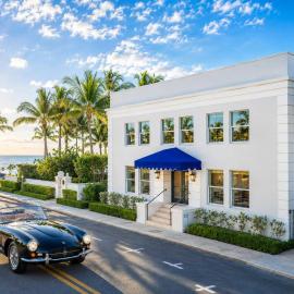 Boutique condo w oceanfront & concierge, hotel in Palm Beach