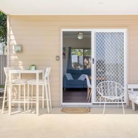 Kingscliff Spacious Beach Cottage, hotel in Kingscliff