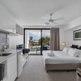 Oaks Carlyle - Modern Studio Near Mackay CBD