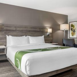 Amsterdam Inn & Suites, an Ascend Collection Hotel, hôtel à Fredericton