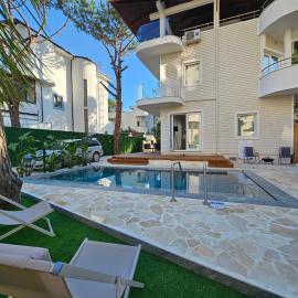 Beachfront BLUE WAVE SPA VILLA in Private Villa Resort Qerret, Albania, Hotel in Golem
