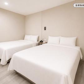 WE Hotel, Hotel in Miaoli