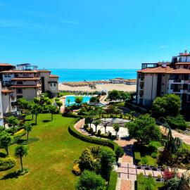 Zen Studio - Oasis Beach Club