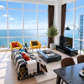 Panoramic Sea view 2BR Duplex High Floor George Town 203A Maritime Suite, hotel in George Town