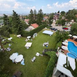 Atlantic Hotel - Free Parking, khách sạn ở Sofia