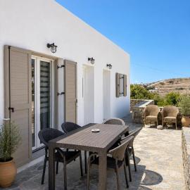 Oxalis Mykonos Apartments, hotelli kohteessa Plintri