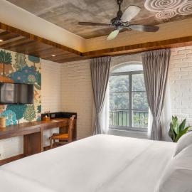 Nomad Pokhara Hotel