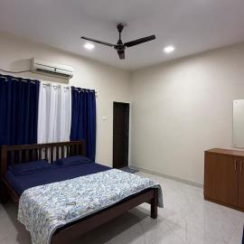 Hotel calm resort, hotel di Murud