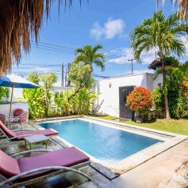 villa TOYA NING, hotel in Ungasan