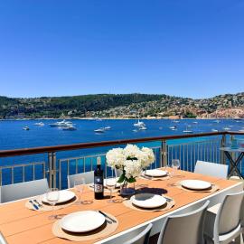 Cap-Ferrat Waterfront Villa-Private Sea Access, хотел в Сен-Жан-Кап-Фера