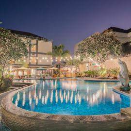 Hotel Puri Indah & Convention, hotel u gradu 'Tjakranegara'