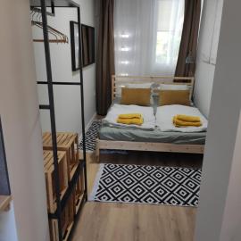 Bányász Apartman, hotel in Dorog