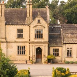 Bagden Hall Hotel, hotel di Scissett