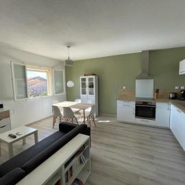 Appartement , gite avec jardinet, hotell sihtkohas Cournonterral
