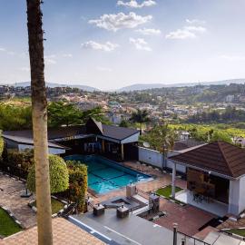Poolside View Guest House