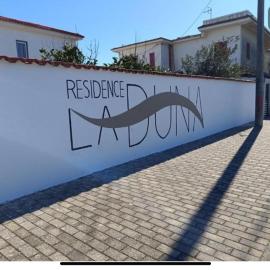 Residence la Duna – hotel w mieście Castel Volturno