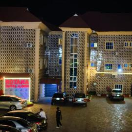 Rotana Hotel and Suits, hotell i Ilorin