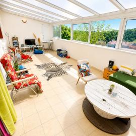 Spacieuse maison pour 6 à 8 personnes, hotel in Noisy-le-Sec