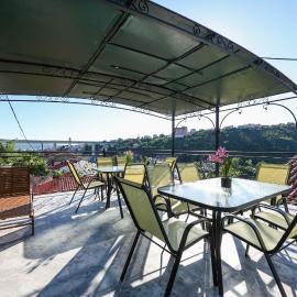 Apartments Gloria, viešbutis mieste Crikvenica