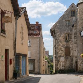 Maison médiévale en Berry avec cour privative et tout inclus - FR-1-591-643