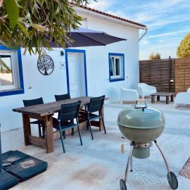 Pine 3 Inn, holiday home, activities and more, hotel in Boavista dos Pinheiros