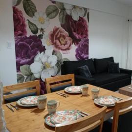 Casa, Duplex en Caseros, cerca de Palomar y Hurlingham, hotell i Caseros