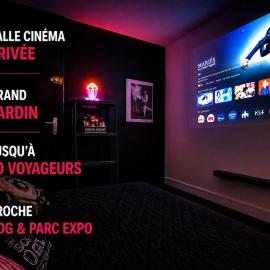 CinéCasa Garden 10 people CDG & Parc des Expositions ASTERIX, hotell i Villepinte
