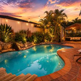 Resort-Style Family Retreat with Pool & Views, hotel ad Albion Park