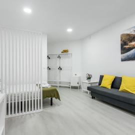 Studio New Complete 4 pax