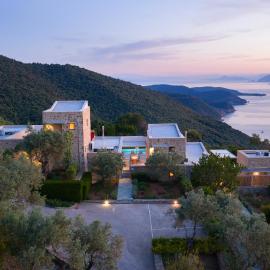 Atrium Villas, хотел в Kechria