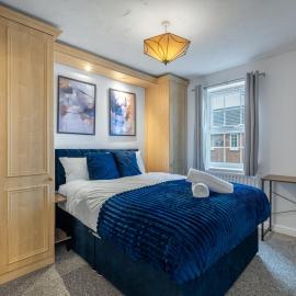 4BR Home Driveway Parking Stevenage