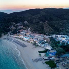 Trypiti Resort Blue Dream Palace and Hive Water Park, hôtel à Limenaria