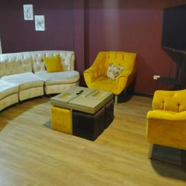 Elegante Departamento para familia de 10 personas V, hotel in Cuenca