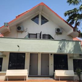 Villa Otio, Hotel in Surat