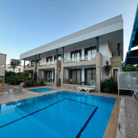 Shiva Suit Hotel