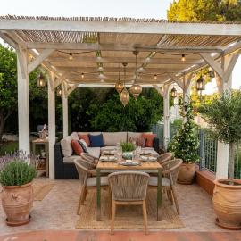 Appartamenti in Villa Polimnia โรงแรมในฟอนตาเน บีอานเก