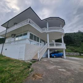 Kalanar villa, Hotel in Elbasan