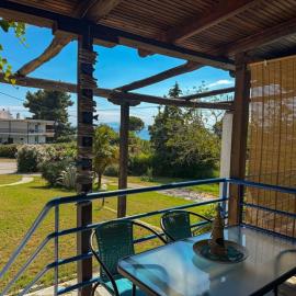Casa Helios Fourka Beach Retreat, hotel in Skala Fourkas