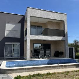 Villa Loma, hotel a Donji Štoj