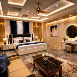 Titanic Stay Karachi, hotel in Karachi
