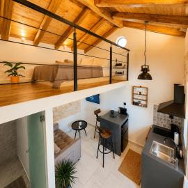 AVÓS Loft Studio، فندق في Sinarádes