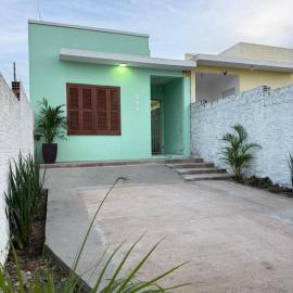 CASA VERDE poucos metros BR 290, hotel in São Gabriel