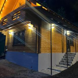 Лісова Хатинка 2, hotel in Synevyrsʼka Polyana