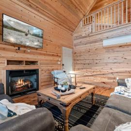Nature Retreat Near Buffalo River with Hot Tub, hotell sihtkohas Jasper
